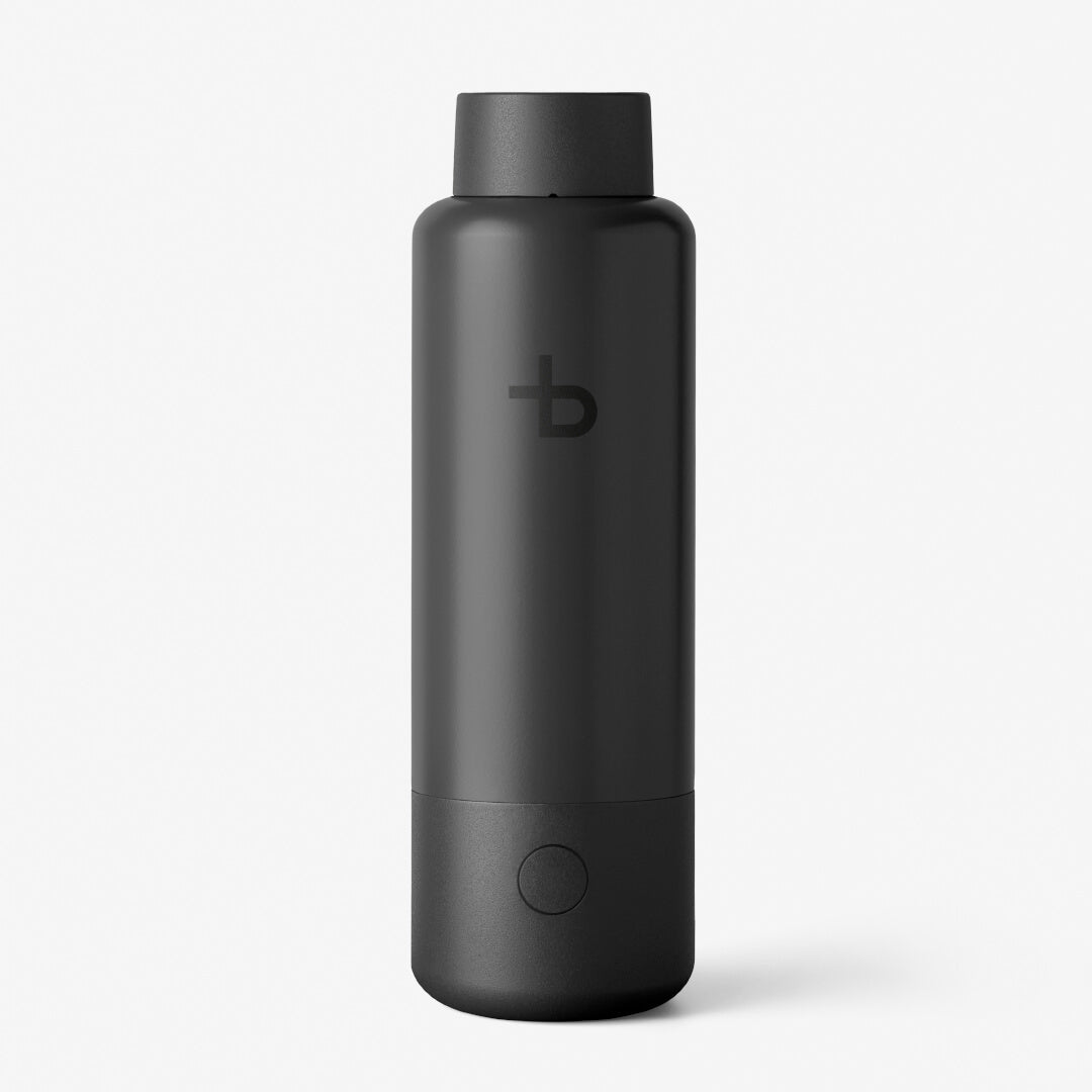 Die Trinkflasche Sprudelwasser von bottleplus (spark bottle) in der Farbe graphite lässt dein Wasser selber sprudeln